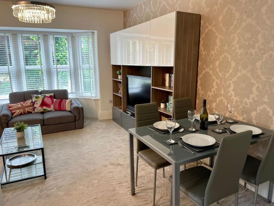 Modern 2 Bed Flat W Parking, Dog Friendly, Central Bournemouth Exterior photo