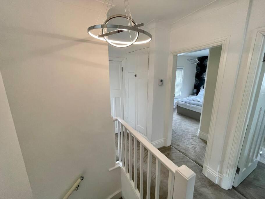 Modern 2 Bed Flat W Parking, Dog Friendly, Central Bournemouth Exterior photo