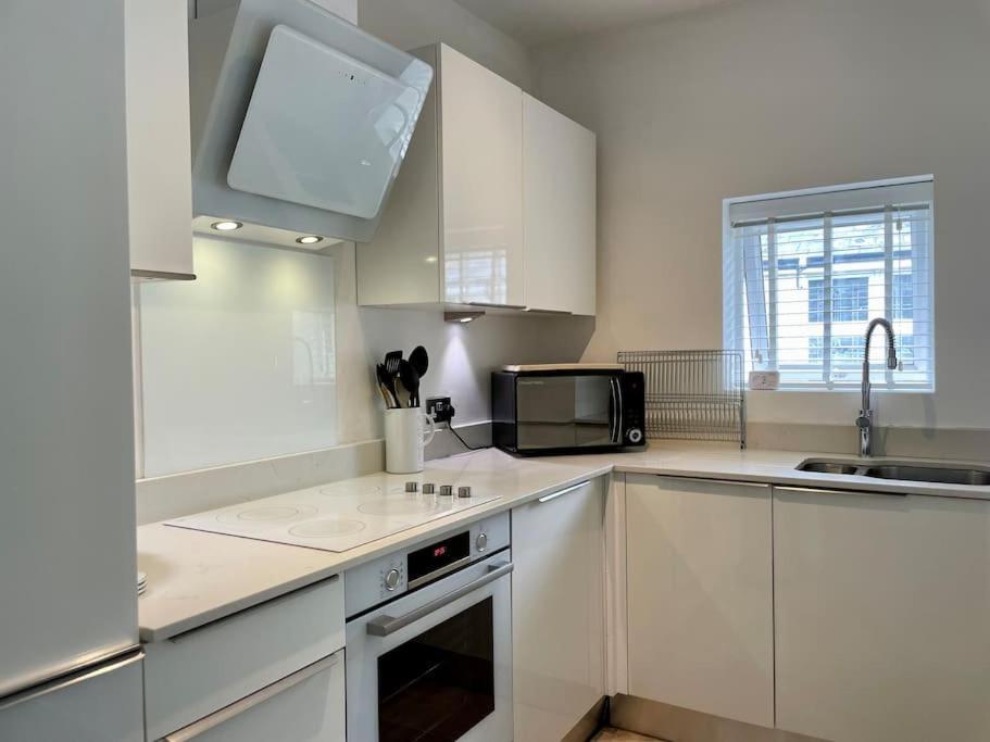 Modern 2 Bed Flat W Parking, Dog Friendly, Central Bournemouth Exterior photo