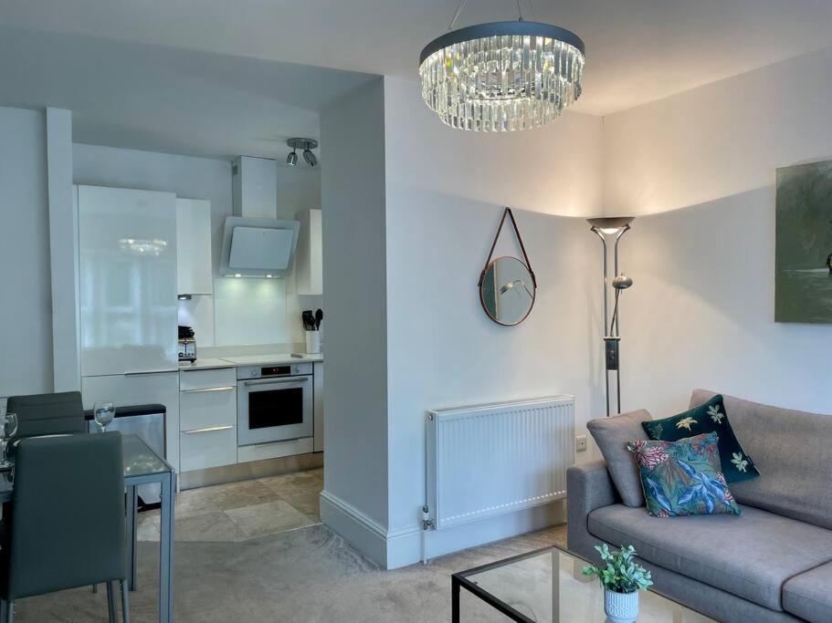 Modern 2 Bed Flat W Parking, Dog Friendly, Central Bournemouth Exterior photo