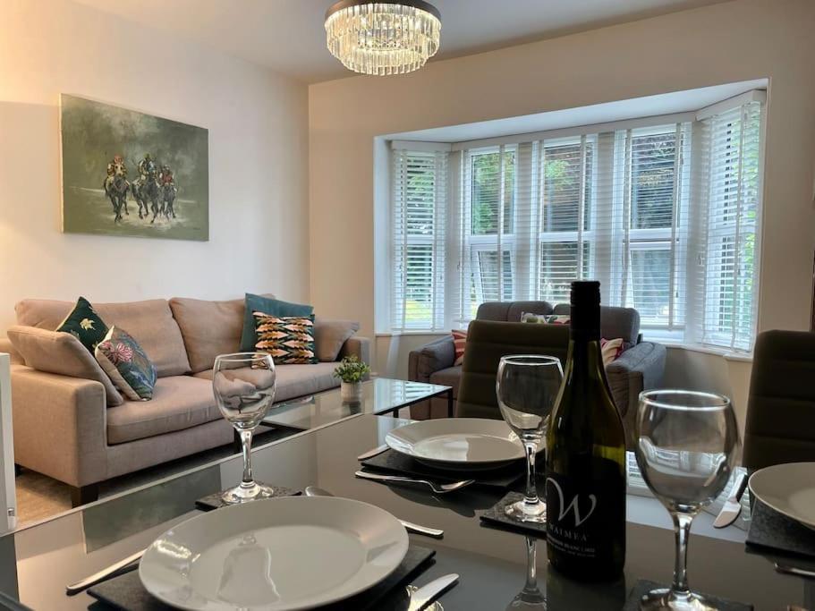 Modern 2 Bed Flat W Parking, Dog Friendly, Central Bournemouth Exterior photo